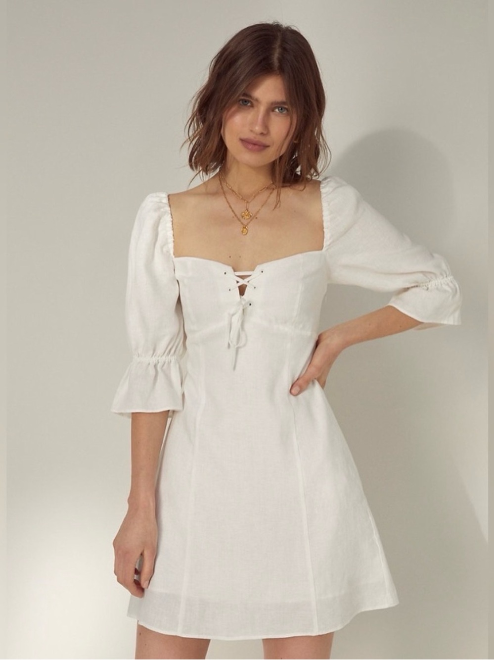 Aritzia Wilfred Linen Stanza White Lace-Up Square Neck
Mini Puff Sleeve Dress